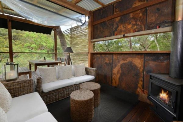 hotel with a hot tub Spicers Sangoma Retreat NSW 9