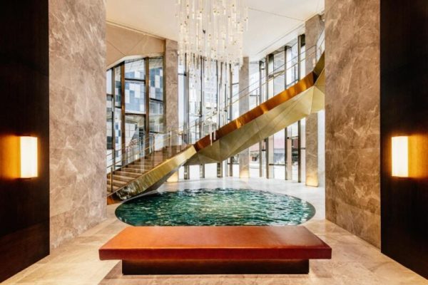 hotel with a hot tub The Ritz-Carlton, Melbourne 4