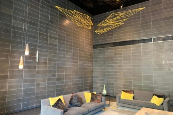 hotel with a hot tub Turnkey Accommodation-North Melbourne3