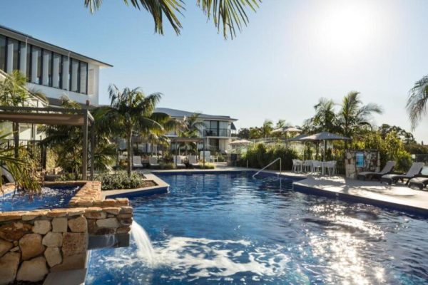 hotel with a private hot tub Sails Port Macquarie by Rydges NSW 5