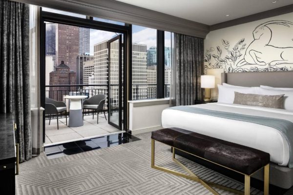 hotels for couples in chicago - the gwen 2