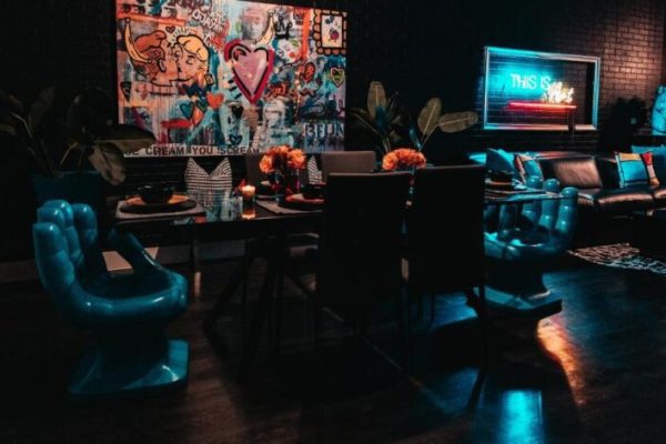 themed hotels in dallas pop art themed townhouse 1