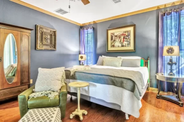 themed hotels in dallas roaring 20's jazz-themed house 3